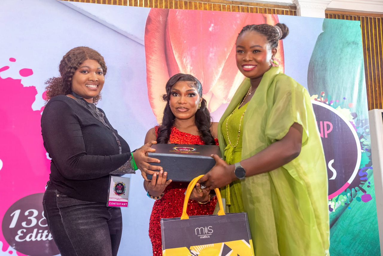 Prize presentation at the 13th edition of BFOC