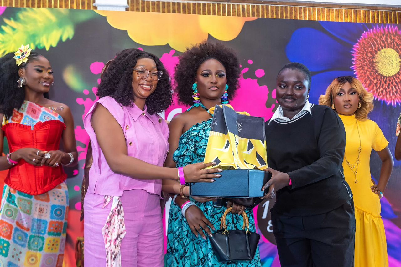BFOC prize presentation to the winning makeup artist